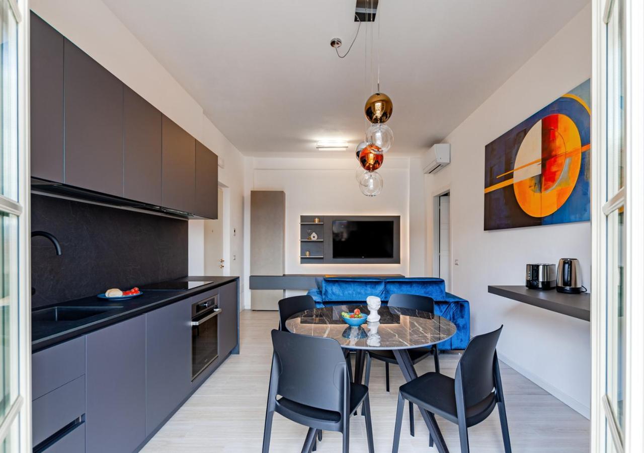 Tower View Luxury Apartment On The River Пиза Екстериор снимка