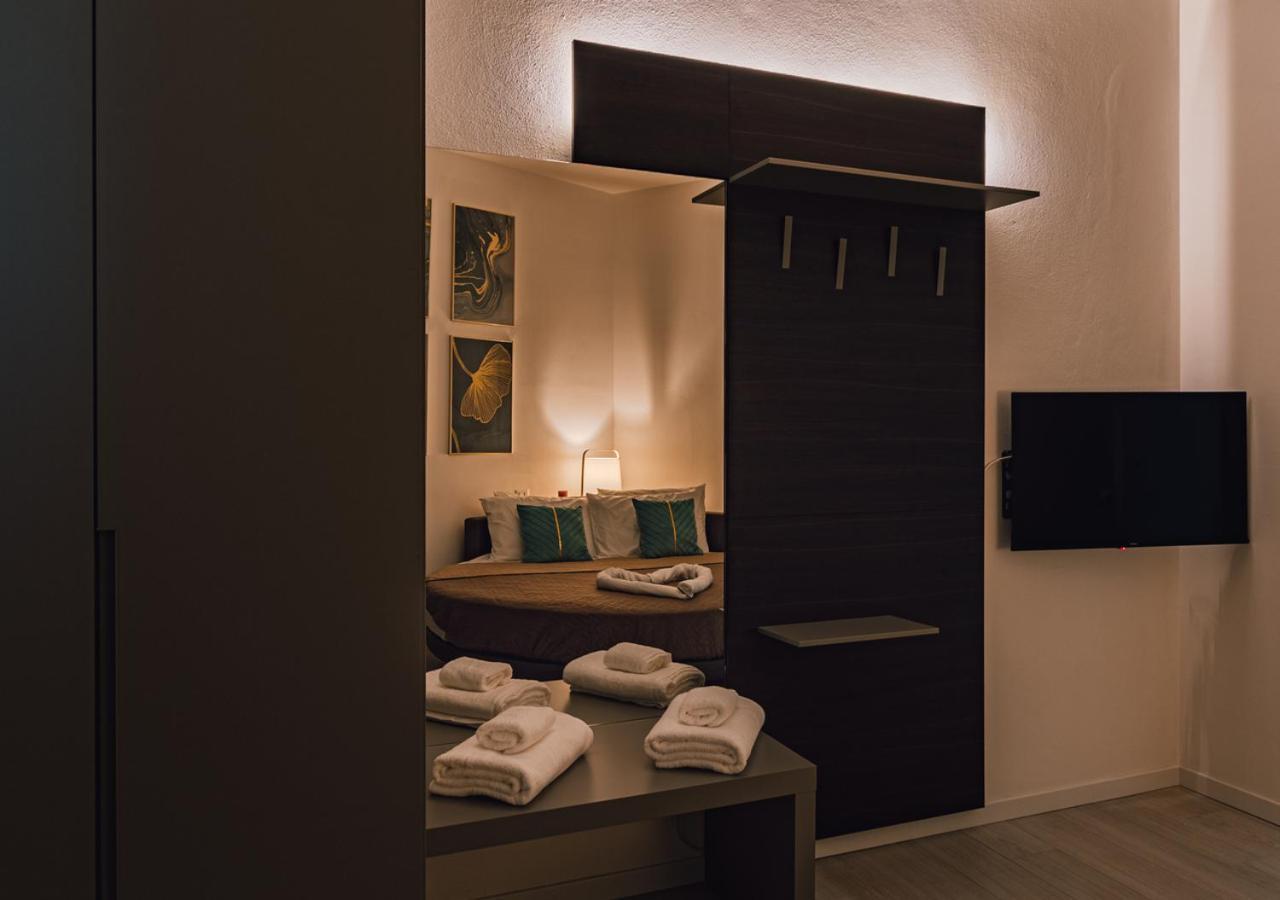 Tower View Luxury Apartment On The River Пиза Екстериор снимка